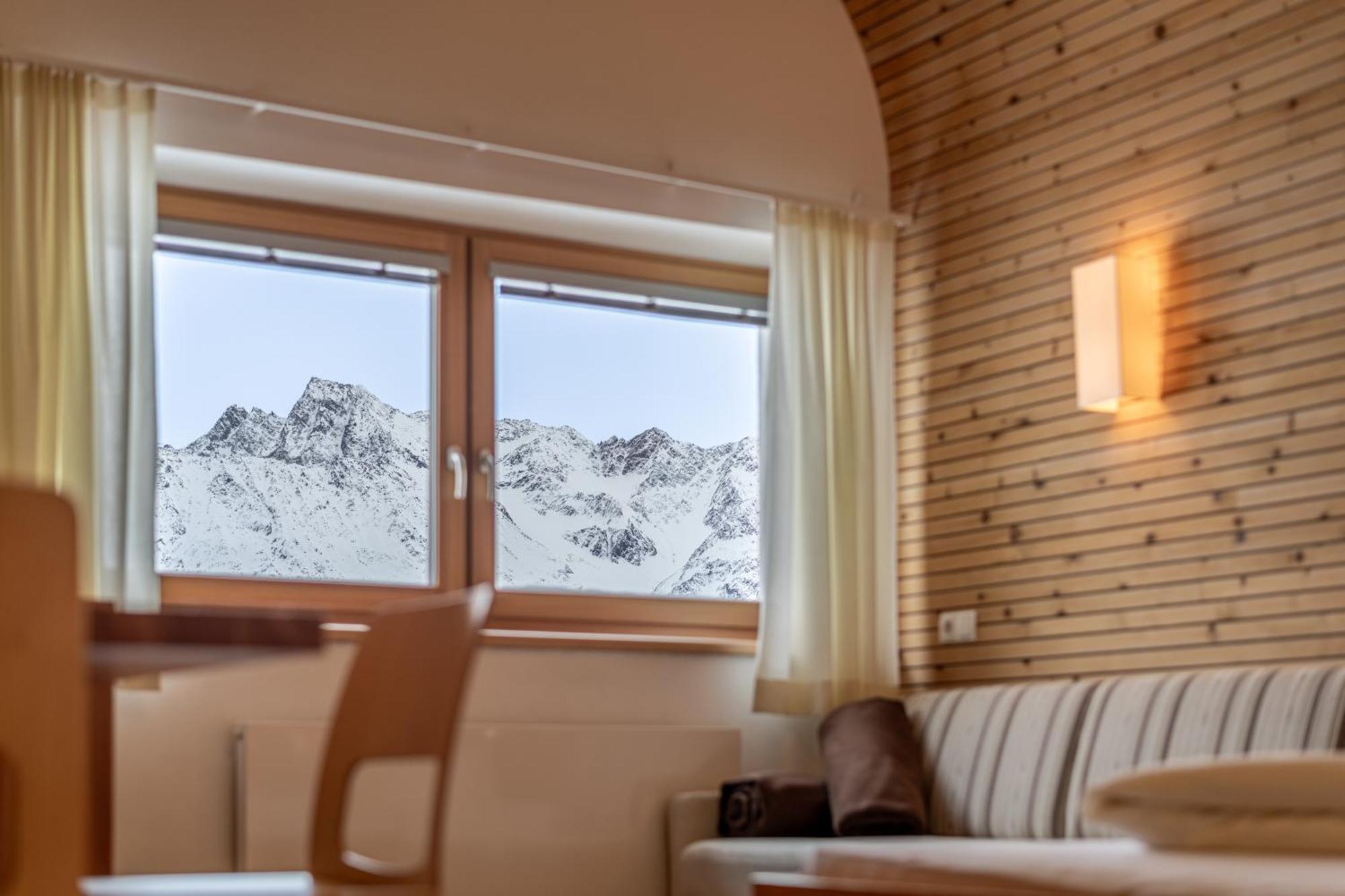 Hotel Hochsoelden Екстер'єр фото
