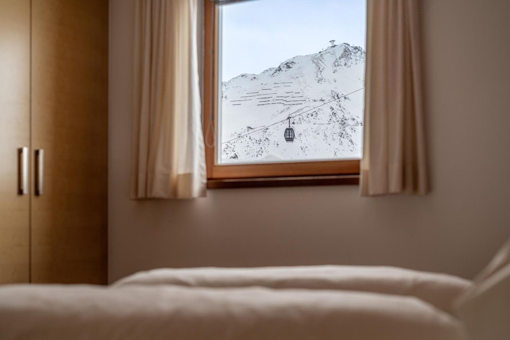 Hotel Hochsoelden Екстер'єр фото