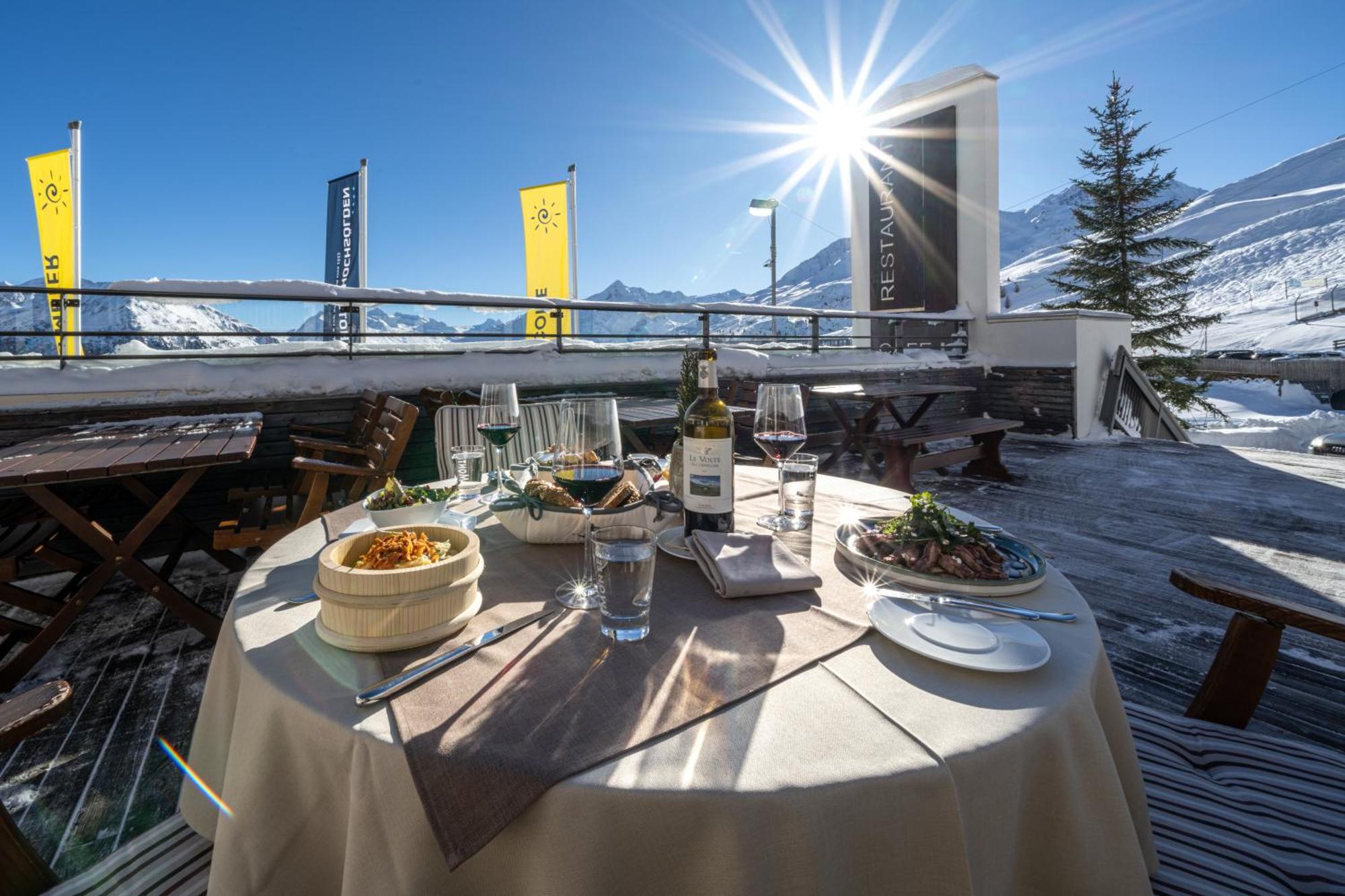 Hotel Hochsoelden Екстер'єр фото